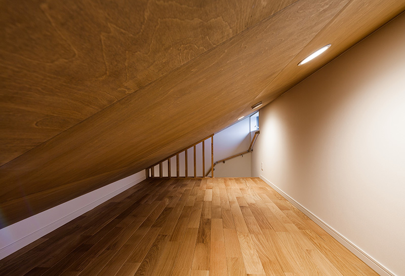 小屋裏の収納